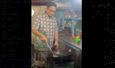 Viral Foto Anies Masak Nasi Goreng Pinggir Jalan