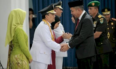 Bey Machmudin Lantik Penjabat Bupati Subang dan Majalengka