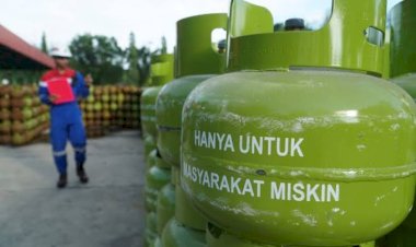 Mulai Hari Ini Beli LPG 3 Kg Harus Bawa KTP