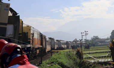 Alhamdulillah Seluruh Penumpang KA Selamat, Korban Cedera Dibawa Ke RS Terdekat