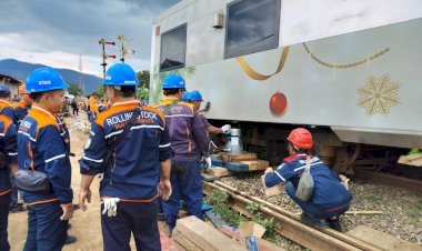 Tekan Kelambatan Perjalanan Commuter Line, Petugas Terus Lakukan Upaya Normalisasi Lintas Haurpugur - Rancaekek