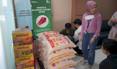 Pegadaian Jabar Salurkan Bantuan bagi Korban Banjir Deyeuh Kolot