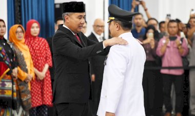 Bey Minta Pj Bupati Garut Segera Adaptasi dan Bekerja