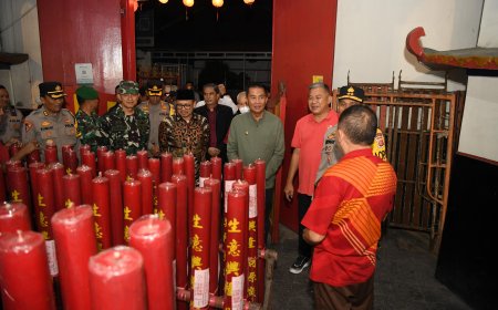Tahun Baru Imlek 2024, PJ Gubernur Jabar Cek Langsung Vihara Tertua di Kota Bandung