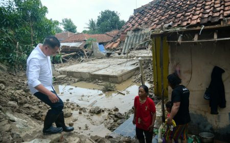 Ratusan Rumah Terdampak Banjir Sumedang Jelang Pencoblosan Pemilu 2024, TPS Keliling Solusi Bagi Warga Sumedang