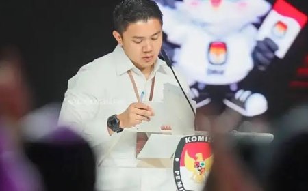 Ternyata Segini Harga Jam Tangan Mayor Teddy, Netizen: Sangat Sederhana Buat Seorang Ajudan Prabowo