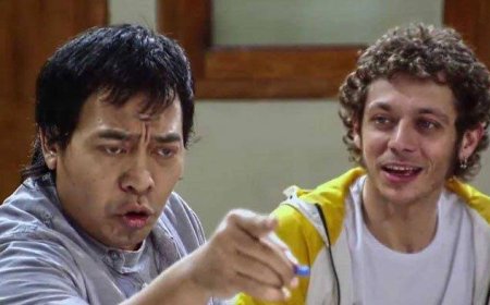 Komeng Ajak Valentino Rossi Ambil Uang Pensiun Bareng di Bank