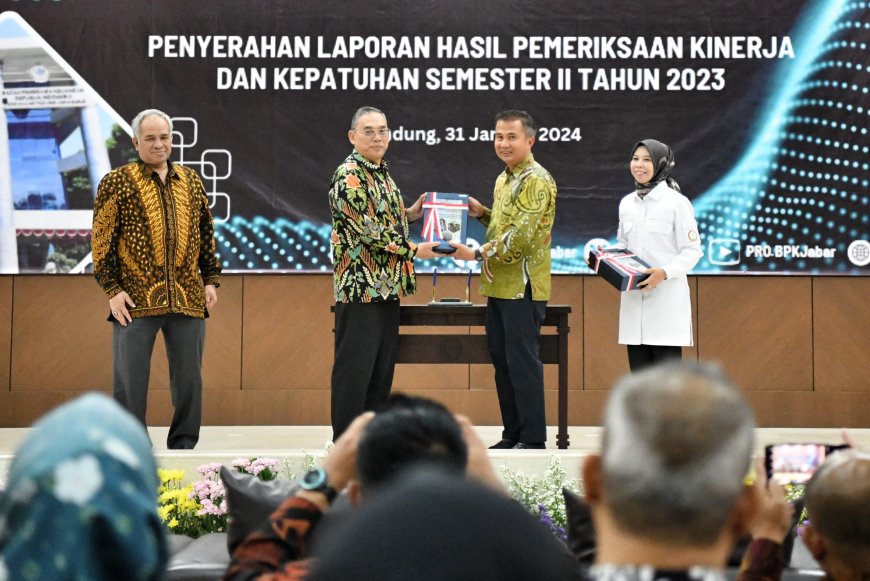 Terima LHP Kinerja dan Kepatuhan dari BPK, Bey: Dasar Tingkatkan Tata Kelola Keuangan Daerah