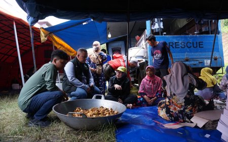 Bencana Tanah Gerak, Dinas Sosial Jabar Salurkan Bantuan Logistik ke Cibedug