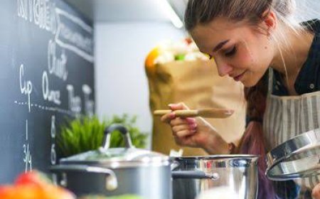 Tips Mencicipi Makanan saat Berpuasa