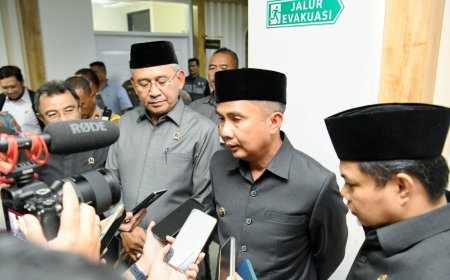 Bey Machmudin Tegaskan Tak Akan Terbitkan Kepgub Skala Upah