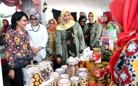 Masyarakat Bisa Beli Sembako Murah di Halaman Gedung Sate Bandunh