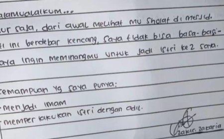 Viral, Wanita Ini Dapat Surat Cinta Usai Taraweh
