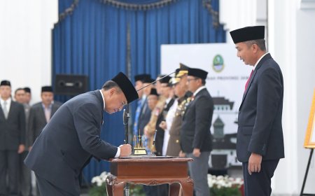 Herman Suryatman Dilantik Jadi Sekda Jabar