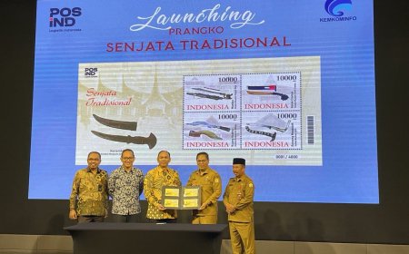 Prangko Seri Senjata Tradisional Resmi Diluncurkan