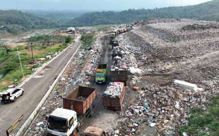 Sampah Bandung Raya di TPK Sarimukti Terkelola Baik Selama Ramadan