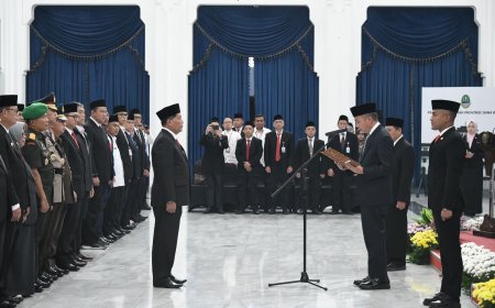 Bey Machmudin Kukuhkan Adi Gemawan sebagai Kepala Perwakilan BPKP Jabar