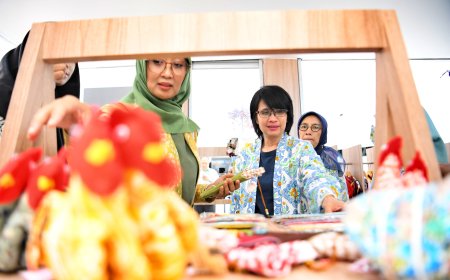 Amanda Soemedi Bey Machmudin Resmikan Kerabat Store di Bandara Kertajati
