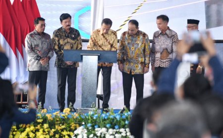 Bey Machmudin Dampingi Presiden Jokowi Resmikan Indonesia Digital Test House