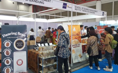 120 Mahasiswa Program International Bisnis SBM ITB Ikuti Ajang Pameran Food Beverage Indonesia 2024 di JIExpo Kemayoran