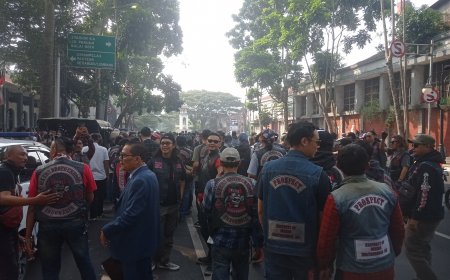 Pengadilan Negeri Bandung Eksekusi Logo Klub Motor BB 1% MC