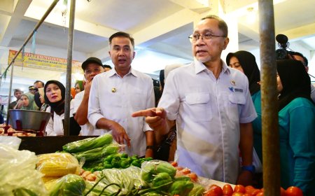 Penjabat Gubernur - Menteri Perdagangan Cek Harga di Pasar Tagog Padalarang