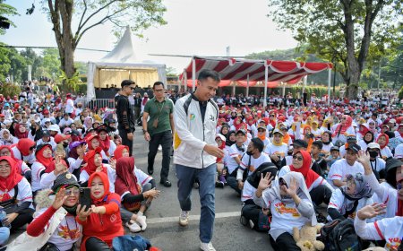 Bey Machmudin Ajak Masyarakat Kembali Menonton TV dan Mendengarkan Radio