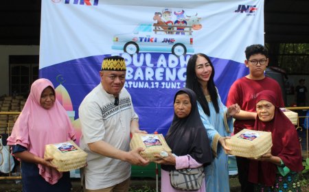 JNE Bagikan Daging Kurban Hingga Hadirkan Promo Spesial Hari Raya Idul Adha 1445 H