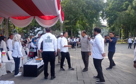 Bey Machmudin: Jangan Pernah Tinggalkan Lansia!
