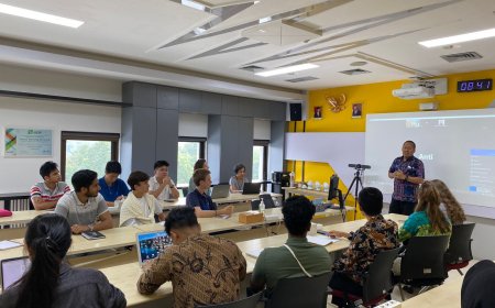 11 Mahasiswa UQ Australia ikuti Summer Course di SBM ITB