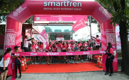 Ratusan Warga Bandung Ramaikan Smartfren Fun Run 2024