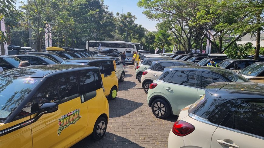 Dorong Penggunaan Kendaraan Listrik, PLN Dukung Penuh Komunitas EV Cetak Rekor MURI Dengan Penyediaan Infrastruktur Charging