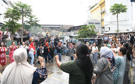 Teater Ruang Publik Festival di Kawasan Braga Jadi Sarana Edukasi Warga