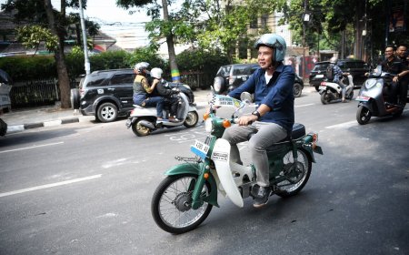 Pj Gubernur Jawa Barat Kendarai Motor Listrik Konversi