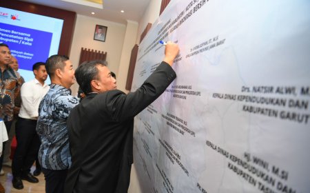 Layanan Administrasi Kependudukan Jabar Jadi Lebih Cepat, Baik, Murah, dan Mudah
