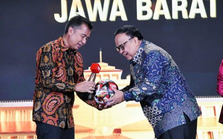 Pemdaprov Jabar Raih Penghargaan sebagai Pemerintahan yang Baik dalam Menyosialisasikan Program Kinerja kepada Masyarakat