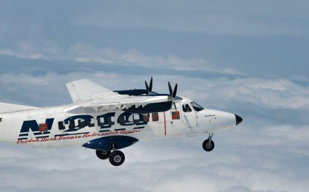 Menkomarves dan Menhub Tinjau Pesawat N219 di Ajang Bali International Airshow 2024
