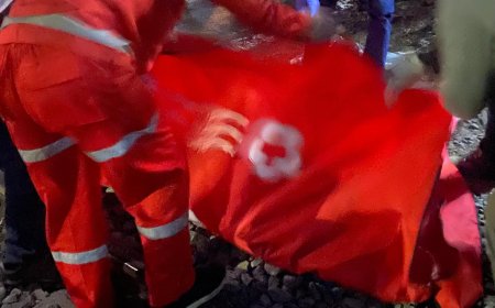 KAI Daop 2: Jangan Beraktivitas di Jalur Rel Kereta Api, Fatal Akibatnya!