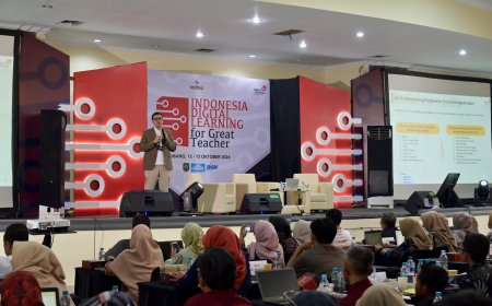 Tingkatkan Kualitas Pendidikan, Telkom Beri Pelatihan bagi Guru di Subang