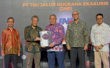 JNE Raih Penghargaan Courier of The Year di Indonesia Logistic Awards 2024