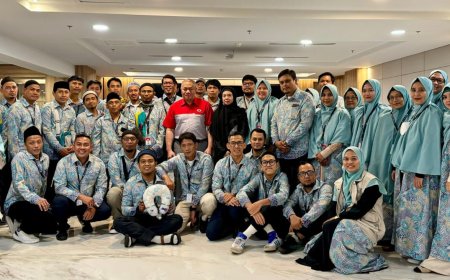 559 Karyawan JNE Ibadah Umrah Gratis