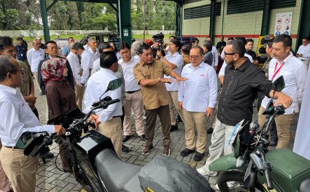 Pindad Produksi Becak Listrik dan e-Tactical Bike