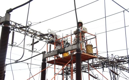 PLN UPT Bandung Pastikan Keandalan Listrik Terjaga Selama Perayaan Natal dan Tahun Baru 2025