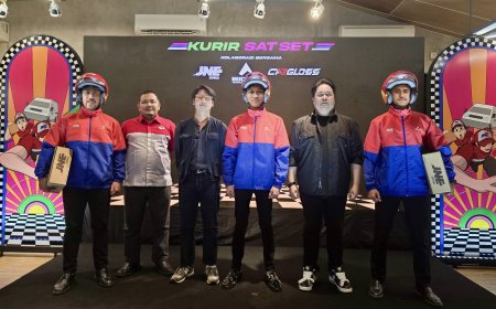 JNE Luncurkan Jaket dan Helm Kolaborasi bersama EIGER Tropical Adventure dan Cargloss Helmets