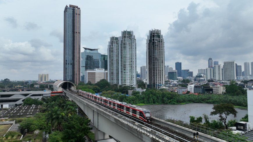 Nikmati Liburan Seru Natal dengan LRT Jabodebek, Tarif Maksimal Hanya Rp 10.000