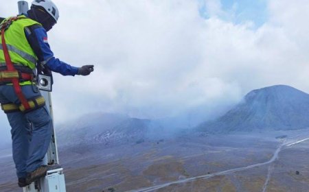 Trafik Data XL Axiata Naik 19% saat Liburan Natal 2024 dan Tahun Baru 2025