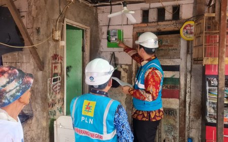 PLN UID Jawa Barat Wujudkan Impian Warga, 2.098 Keluarga Dapat Sambungan Listrik Gratis di 2024