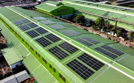 KAI Properti Dukung Keberlanjutan Lingkungan melalui Pemasangan Solar Panel di Enam Stasiun Utama