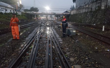 Jalur Kereta Stasiun Bandung Kembali Aman, Perjalanan Lancar Meski Sempat Tergenang