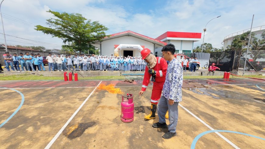 Pertamina Patra Niaga Regional JBB  Sosialisasi Penanganan Bencana Bagi Pelajar SMA Tasikmalaya 
